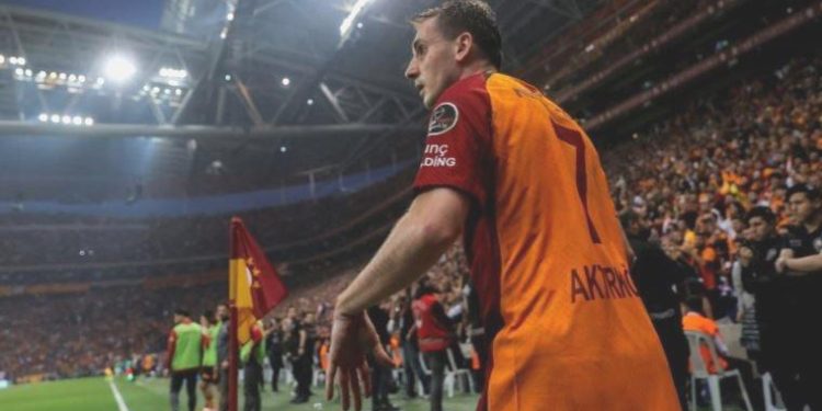 Kerem Aktürkoğlu: ‘Maçların alanda kazanıldığını herkese gösterdik’