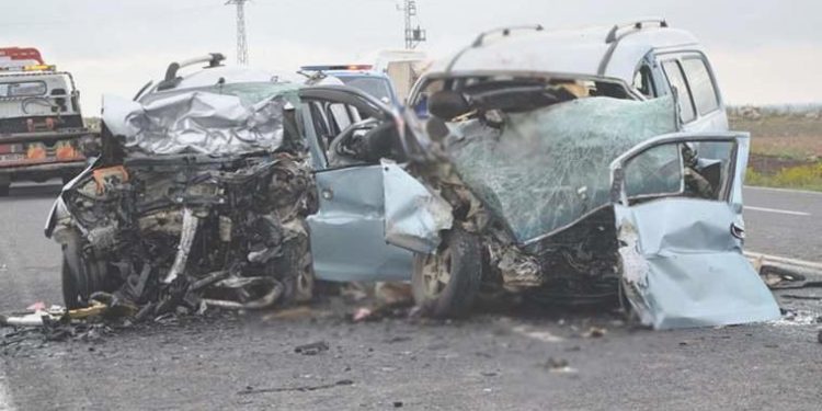 Konya’da feci kaza! Minibüs ile kamyonet çarpıştı: 4 meyyit