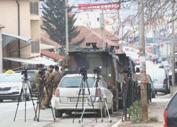 Kosova’nın kuzeyinde gazetecilere atak