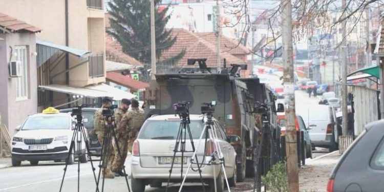 Kosova’nın kuzeyinde gazetecilere atak