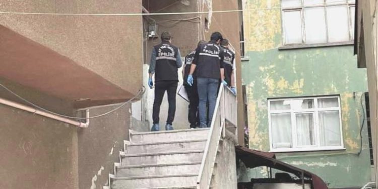 Küçükçekmece’de kuşkulu bayan vefatı: 5. kattan düştü