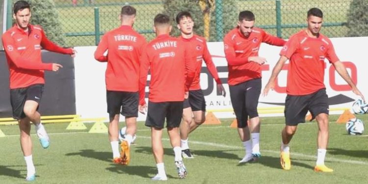 Letonya Teknik Yöneticisi Dainis Kazakevics: ‘Tabii ki Türkiye favori’