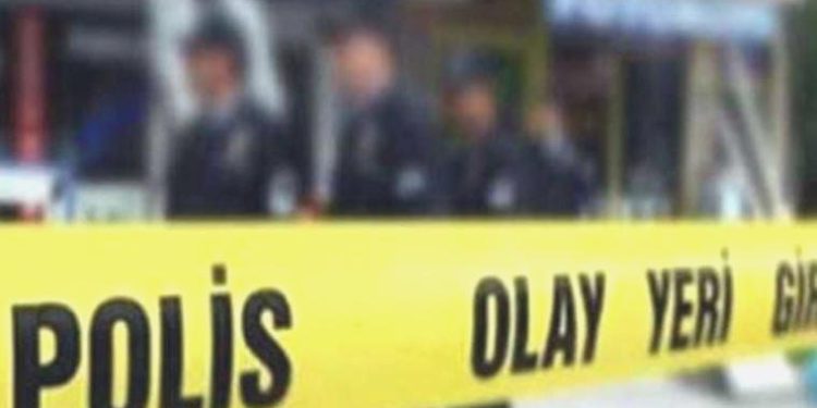 Mahallelinin ‘Poşet içerisinde silah taşıyorlar’ ihbarı üzerine 4 kişi gözaltına alındı