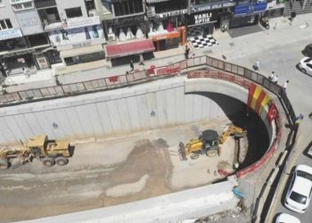 Maltepe’de tünel çalışmasında patlama: Yol yayalara kapatıldı
