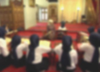 MEB Diyanetle Yarışıyor: Dini Eğitime Para Yağmış