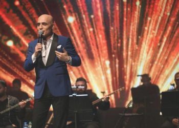 Mehmet Fatih depremzedeler için bir defa daha sahne aldı