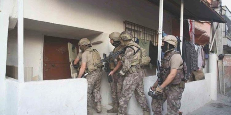 Mersin’de uyuşturucu satıcılarına şafak operasyonu: 31 gözaltı kararı