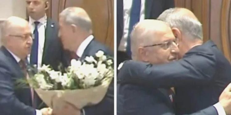 MSB’de zaman teslim merasimi: Yaşar Güler, misyonu Hulusi Akar’dan devraldı