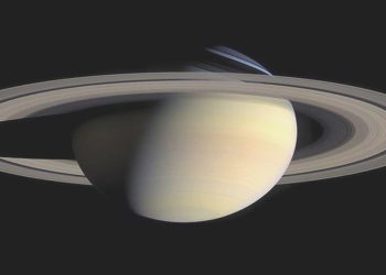 NASA Paylaştı: Uzaya Fışkıran Dev Su Buharı… Satürn’de Hayat Olabilir