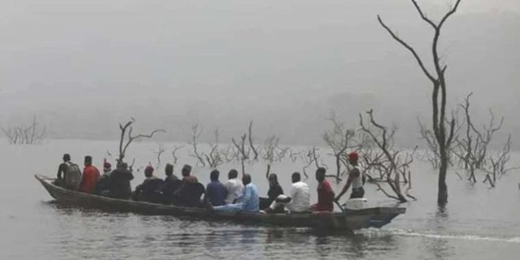 Nijerya’da tekne faciası: En az 50 meyyit