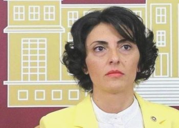 Nurhayat Altaca Kayışoğlu kimdir, nereli, kaç yaşında? Nurhayat Altaca Kayışoğlu hangi partide vazife yapıyor?