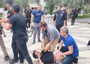 ODTÜ’de Onur Yürüyüşü başlamadan polis müdahalesiyle karşılaştı: Çok sayıda öğrenciye gözaltı