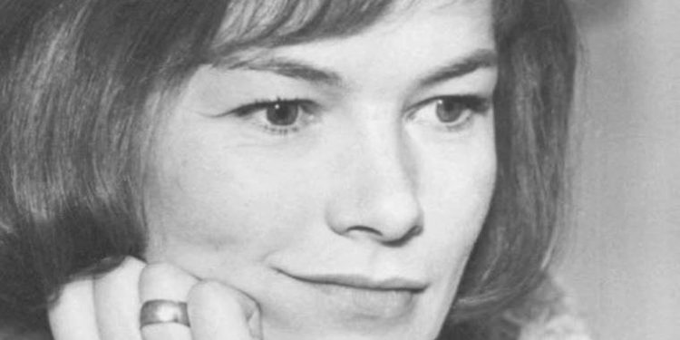Oyuncu Glenda Jackson hayatını kaybetti