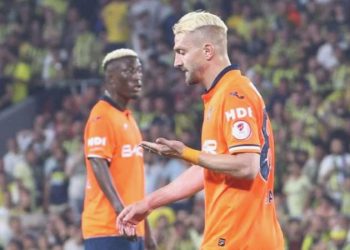 Oyundan alınan Caner Erkin’den sert reaksiyon