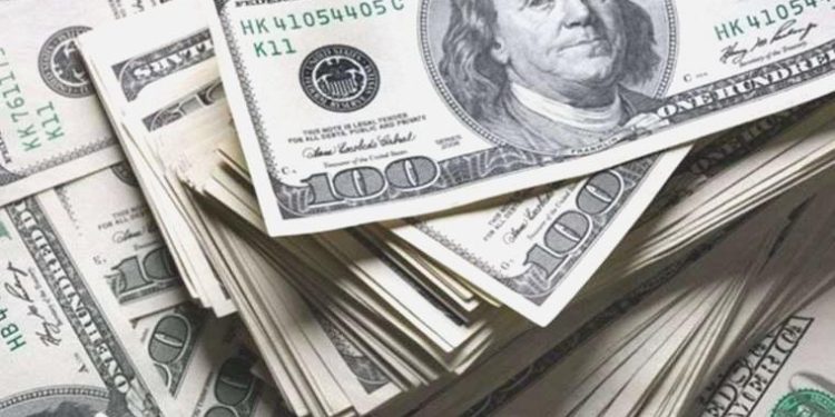 Özel kesimin yurt dışı kredi borcu azaldı