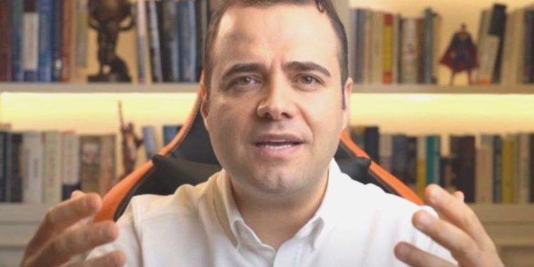 Özgür Demirtaş’tan TÜİK’e ‘doğalgaz’ reaksiyonu: ‘Maaş artırımlarının düşük olacak olması hakkaniyetli mi?’