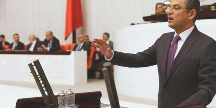 Özgür Özel’den Meclis’te Can Atalay daveti: Yargılama duracak, Meclis’e yollanacak