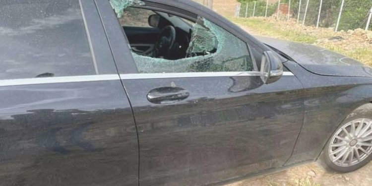 Parasını ve cep telefonlarını çaldılar: Hırsızları bulana 20 bin lira ödül verecek