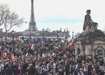 Paris’teki protestolarda 28 kişi gözaltına alındı