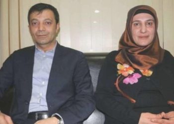 Patnos’ta ortalarında belediye liderinin da bulunduğu 5 kişi gözaltında