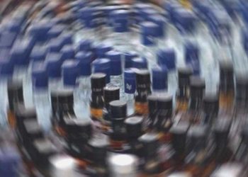 Polisten 13 bin şişelik uydurma içki operasyonu