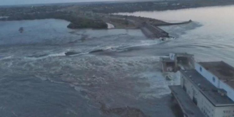 Polonya’dan Ukrayna’ya dayanak: Su tankeri ve pompa bağışlayacak