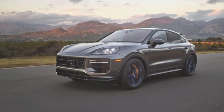 Porsche Logosunu Yeniledi