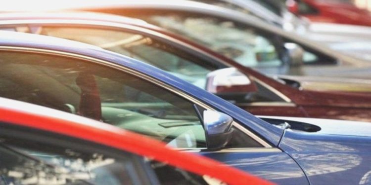 Rekor kıran araba satışlarıyla ilgili yorum: İktisat siyasetleri değiştiğinde işler aykırıya dönebilir, aman dikkat!
