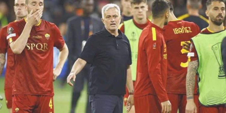 Roma’da Jose Mourinho’dan Mauro Icardi kararı