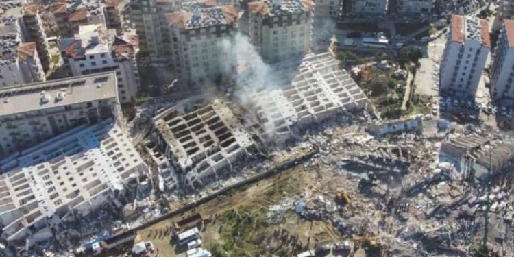 Rönesans Rezidans’ta 53 kişi kayıp: Cenazelerimizi istiyoruz