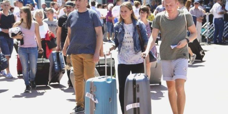 Rus turist sayısı azalıyor mu: Konaklama ve bilet fiyatları yükseldi