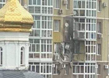 Rusya’da bir apartmana İHA düştü: 3 yaralı