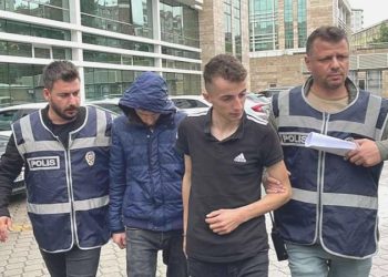 Samsun’da 2 milyon liralık kablo çalarken yakalandılar