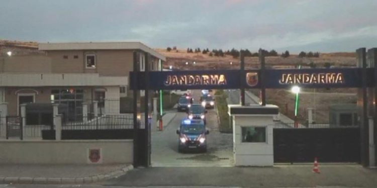 Şanlıurfa’da adapsız ilaç satışı operasyonu: 9 gözaltı