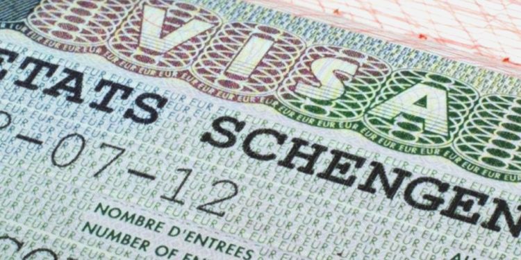 Schengen Krizi Boyut Atladı: Her İki Şahıstan Biri Vize Alamıyor… Düğününe Gidemeyen Damat Var!