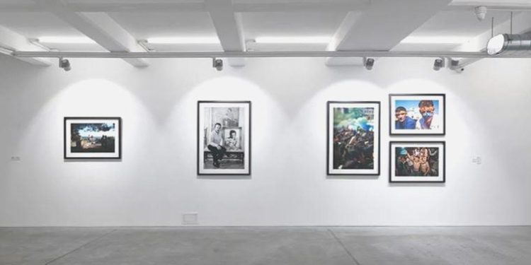 ‘Seni Sevmeyen Ölsün’ standı özel seçkisiyle Anna Laudel’de açıldı: Dönüşen arabesk