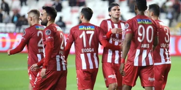 Sivasspor’da 9 futbolcunun kontratı bitti