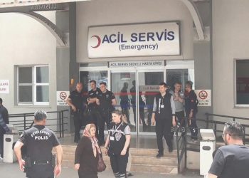 Sokak ortasında çatışma: Çok sayıda kişi pompalı tüfekle yaralandı!