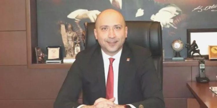 Söke’nin yeni belediye lideri Mustafa İberya Arıkan oldu