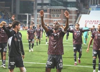 Son dakika:  Atiba Hutchinson, Beşiktaş’tan ayrılıyor