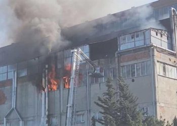 Son dakika… İkitelli Organize Sanayi Bölgesi’nde korkutan fabrika yangını!