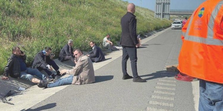 Son dakika… Kuzey Marmara Otoyolu’nda zincirleme kaza: Yaralılar var…