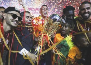 Spor müellifleri Galatasaray – Fenerbahçe maçını yorumladı: ’10 sefer oynansa yenerlerdi’