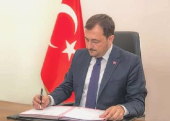 Süleymanpaşa Belediye Lideri Cüneyt Yüksel kimdir?  Cüneyt Yüksel hangi partiden?