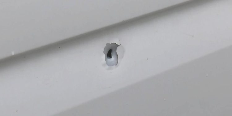 Sultangazi’de Park Halindeki Çok Sayıda Araç Kurşunlandı