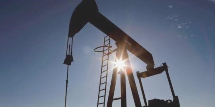 Suudi Arabistan, günlük 1 milyon varil ek üretim kesintisine gidiyor