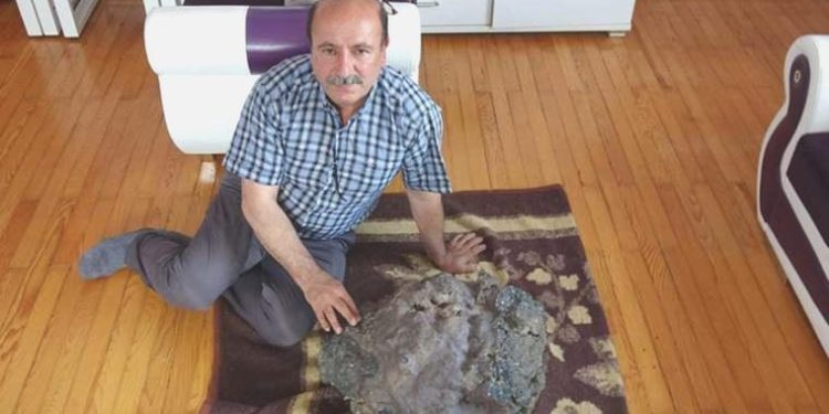 Tarlasında buldu, komşuları ‘milyoner’ ilan etti