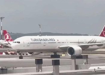 THY uçağında 62 yaşındaki İngiliz yolcu hayatını kaybetti