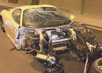 Toplumsal Medya Fenomeni, 15 Milyon TL’lik Aracıyla Kaza Yaptı, O Anları Anlattı: Dikkatli İzlerseniz…