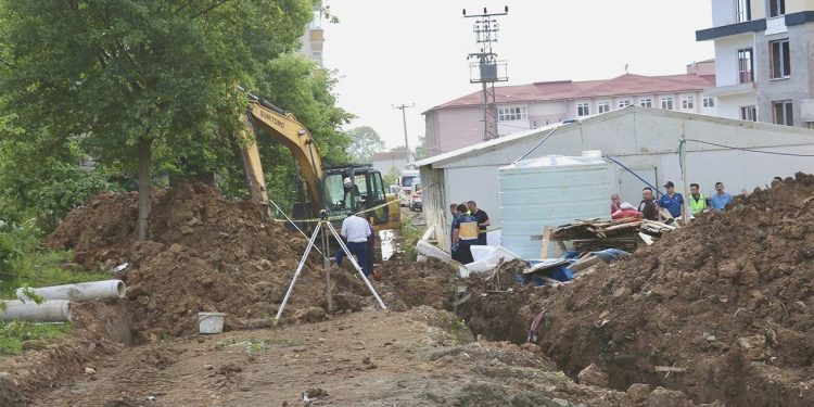 Trabzon’da iş cinayeti: Toprak altında kalan emekçi hayatını kaybetti